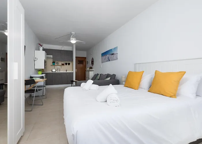 Home2book Main Walkway *