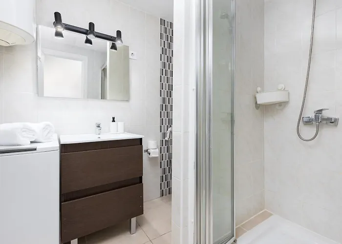 شقة Home2book Main Walkway كوراليهو